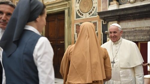 Papst kritisiert Gleichgültigkeit gegenüber globalen Problemen