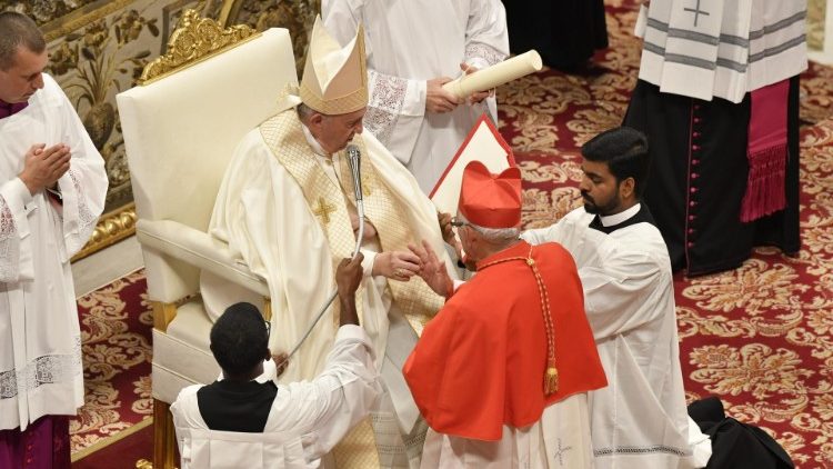 Tavaly, 2019. október 5-én Ferenc pápa 13 új bíborost kreált  