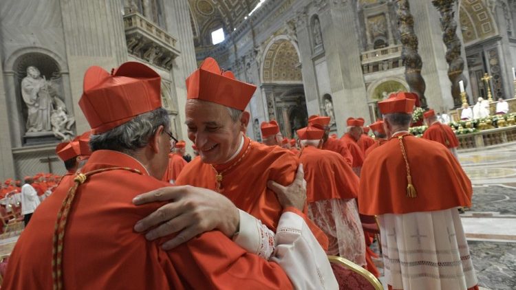 Consistorio ordinario para la creación de 13 cardenales