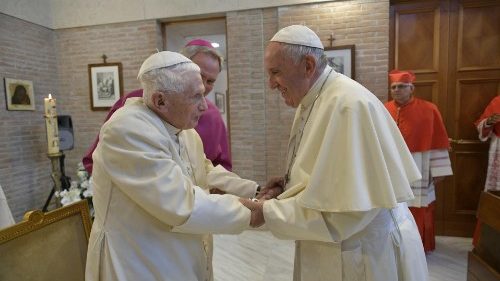 Benedikt XVI. trifft neue Kardinäle
