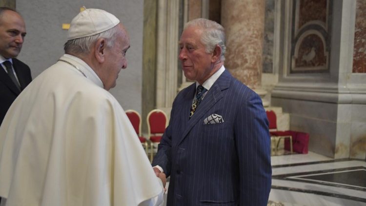 Papież Franciszek z królem Karolem III