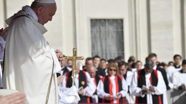 教皇フランシスコ、シリアとエクアドルの危機に平和をアピール　