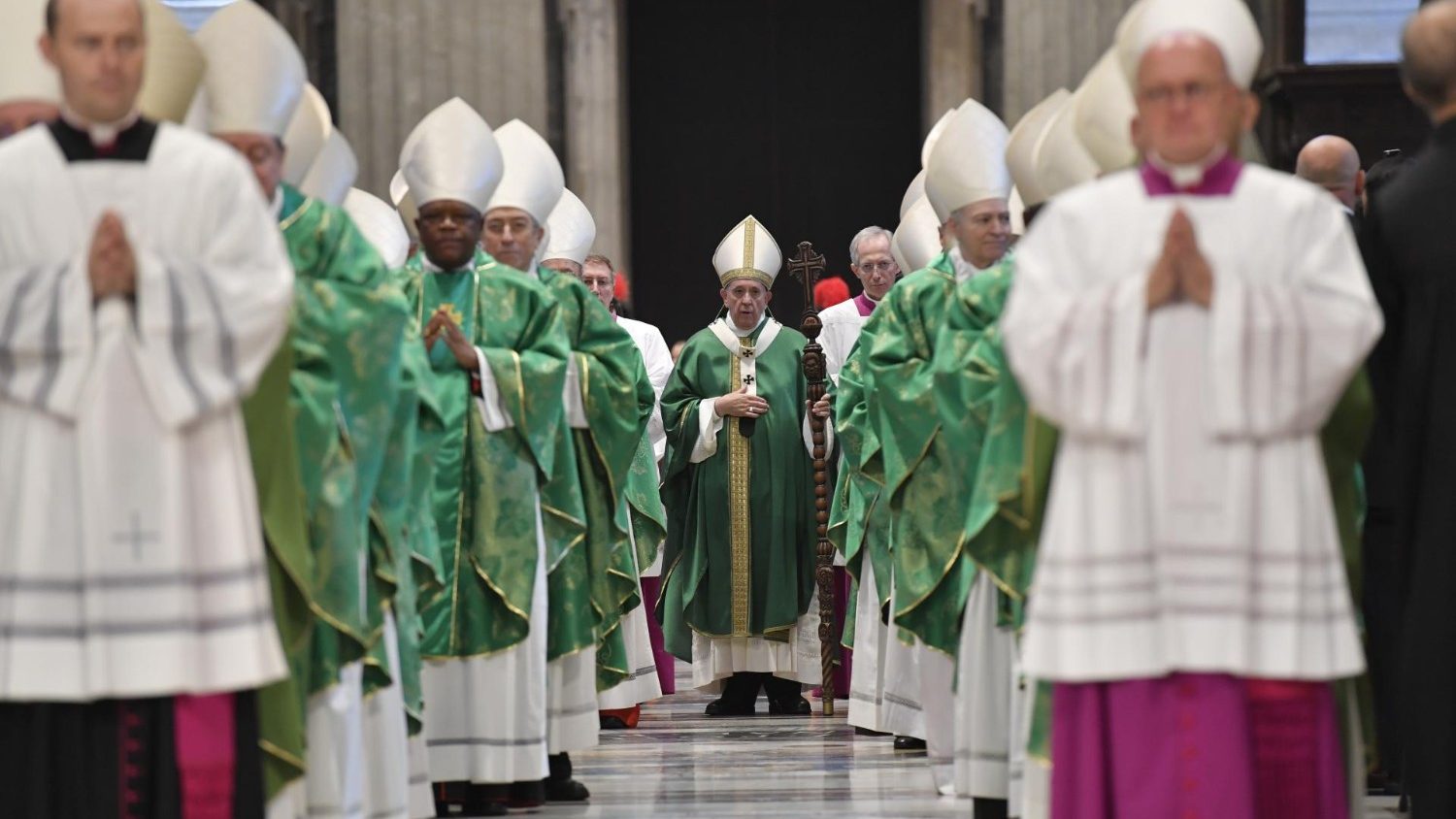 Papa francisc a convocat următoarea adunare a sinodului episcopilor în 2022 - vatican news