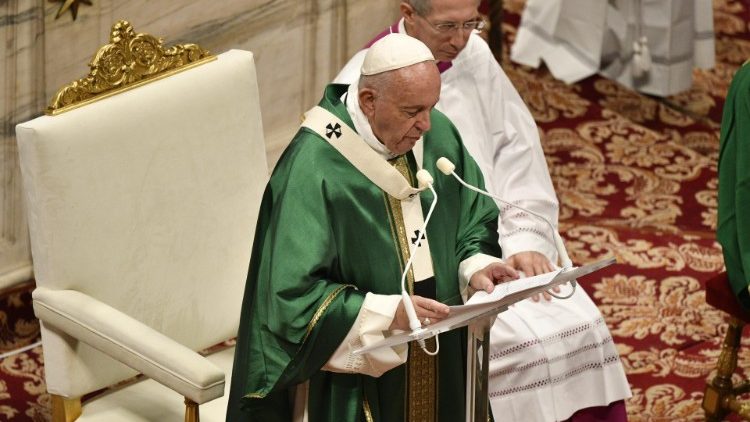 Papst Franziskus bei der Schlussmesse zur Amazonas-Synode 2019 