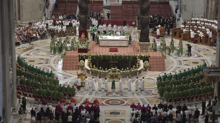 Mše na zahájení biskupské synody 27. října 2019