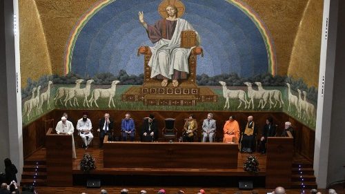 Pope at Lateran University: All called to build peace