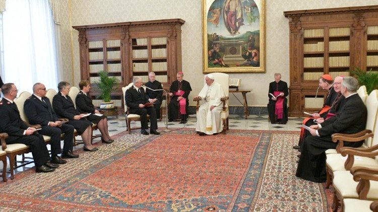 教皇フランシスコ、救世軍の使節を迎えて　2019年11月8日