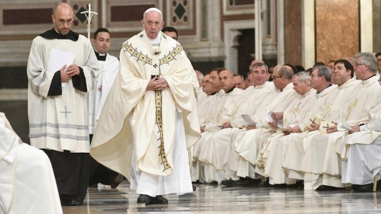 Heilige Messe in der Lateranbasilika mit Papst Franziskus