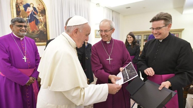 البابا فرنسيس ورئيس الأساقفة جاستن ويلبي 13 تشرين الثاني نوفمبر 2019