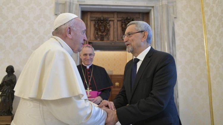 Le président cap-verdien saluant le Pape François, lors de leur entretien du 16 novembre 2019 au Palais apostolique.