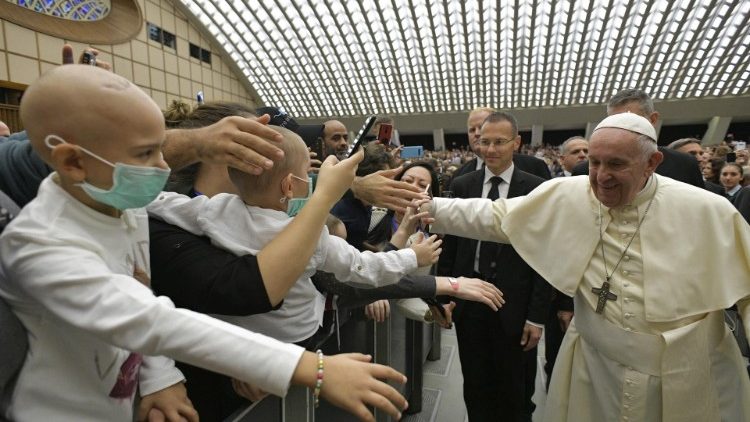 Папа Франциск на аудиенцията с малките пациенти на болницата "Бамбино Джезу", 16 ноември 2019