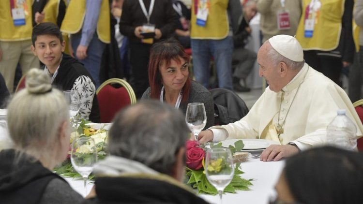 Almuerzo del Papa en la Jornada Mundial de los pobres.