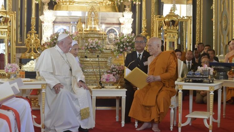 Papa Francisco e o Patriarca Supremo dos Budistas