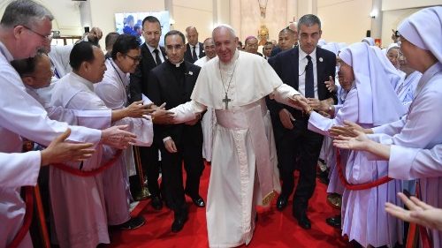 Påven till Thailands prästerskap och ordensfolk: Inkulturera evangeliet alltmer