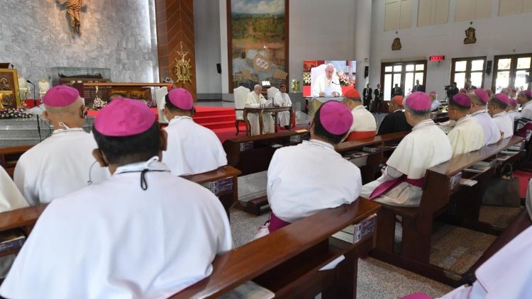 Les évêques d'Asie lors de leur rencontre avec le Pape, le 22 novembre 2019.