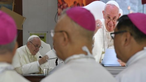  El Papa a obispos tailandeses: “sean padres de su pueblo, no clericalicen la misión” 