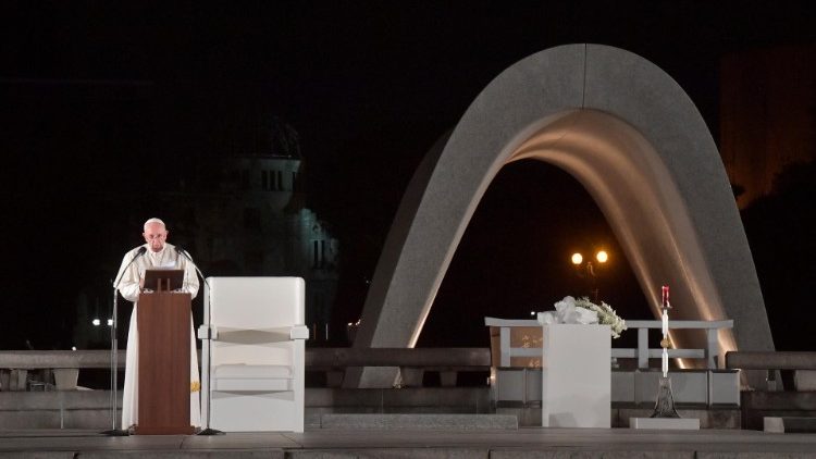 Papież: nie będzie pokoju bez odrzucenia broni atomowej