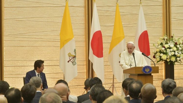 जापान के वरिष्ठ अधिकारियों को सन्त पापा ने किया सम्बोधित य 25.11.2019