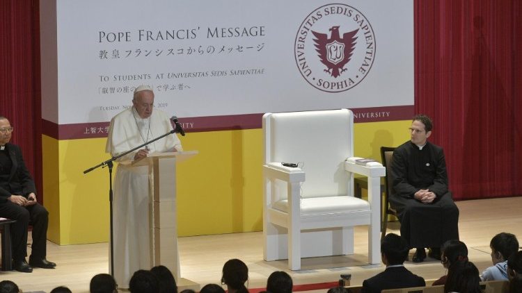 Papa Francisco Universidad Sofía Tokio Jesuitas