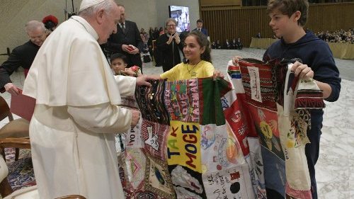 Papst lobt Umwelt-Engagement junger Leute