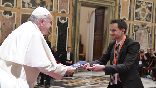 Papst rät Unternehmern zur Einfachheit