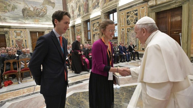 Pope Francis greets young French entrepreneurs