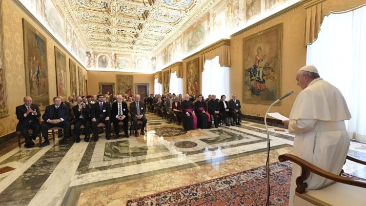 البابا فرنسيس يستقبل المشاركين في المنتدى العالمي للمنظمات غير الحكومية الكاثوليكية 7 كانون الأول ديسمبر 2019