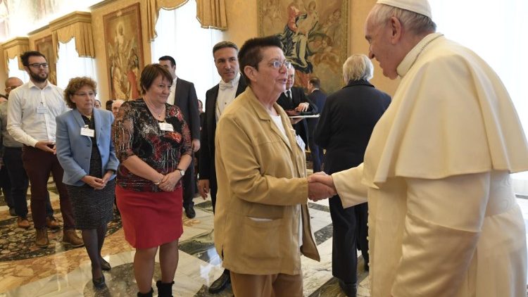 Папа Франциск с членовете на Форума на католическите неправителствени организации