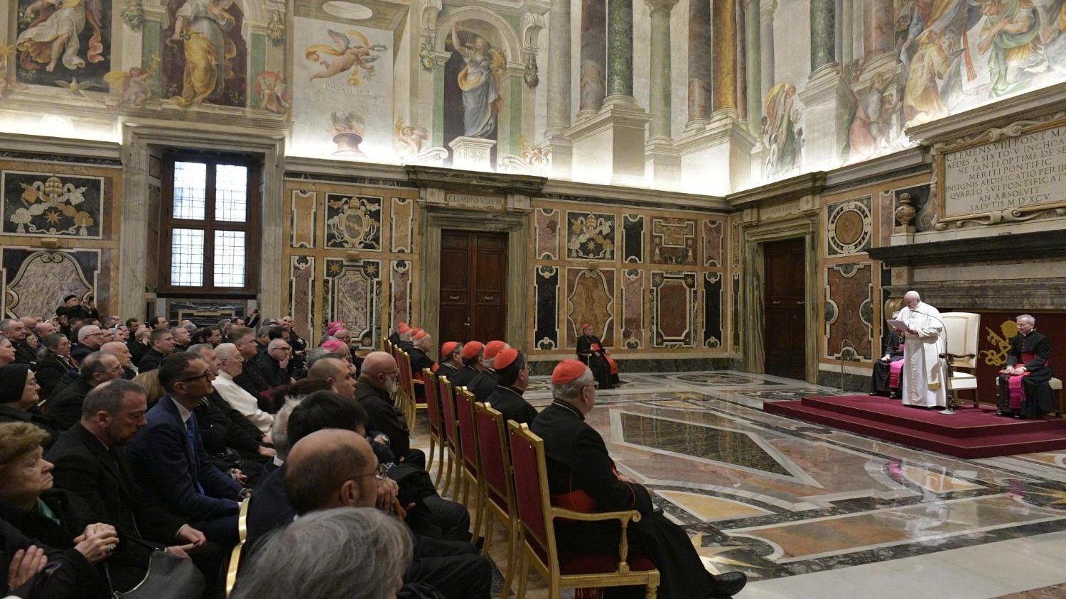 Папа: в процессах канонизации нет места личным интересам - vatican news