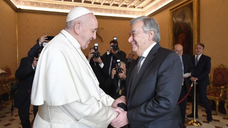 Påven Franciskus och FN:s generalsekreterare Antonio Guterres 20 december 2019