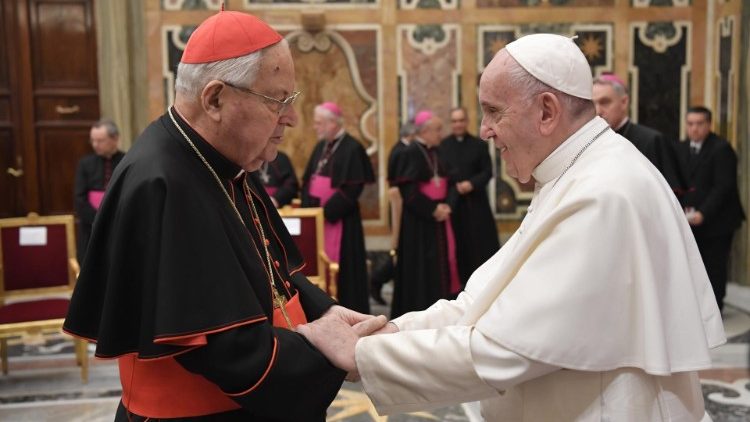 Папа Франциск с кардинал Анджело Содано