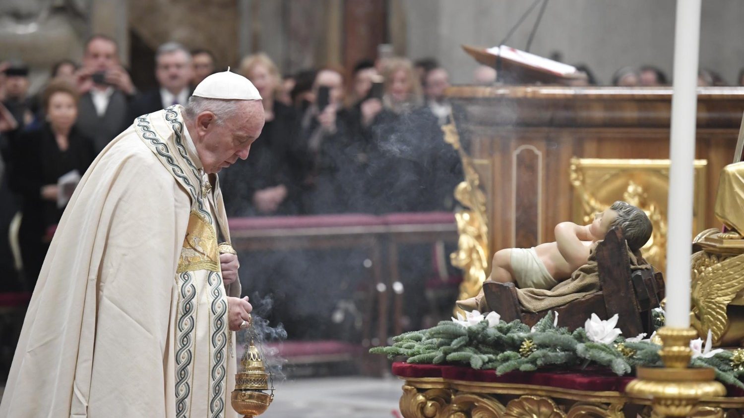 Папа: бог посылает своих детей строить мир - vatican news