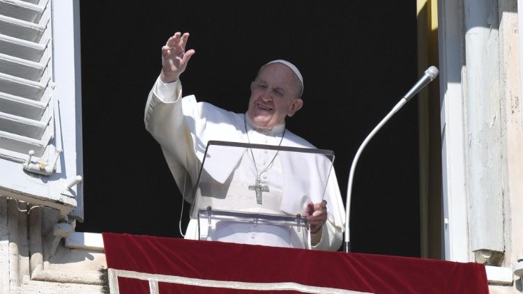 Le Pape François lors du la prière de l'Angélus, le 12 janvier 2020.