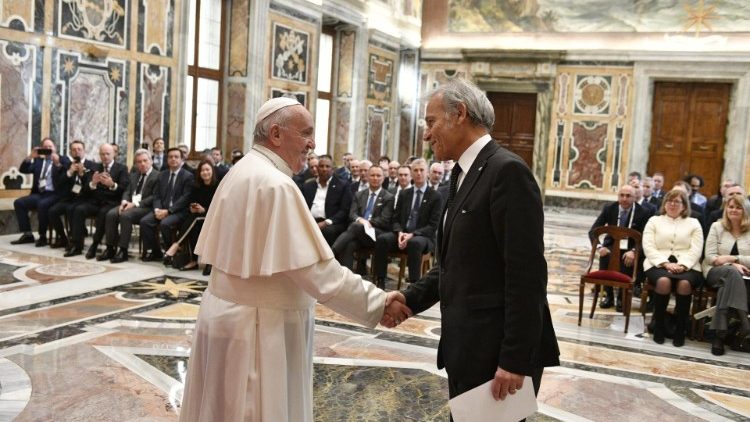 Папа Франциск на встрече с участниками саммита Всемирной ассоциации выставочной индустрии 