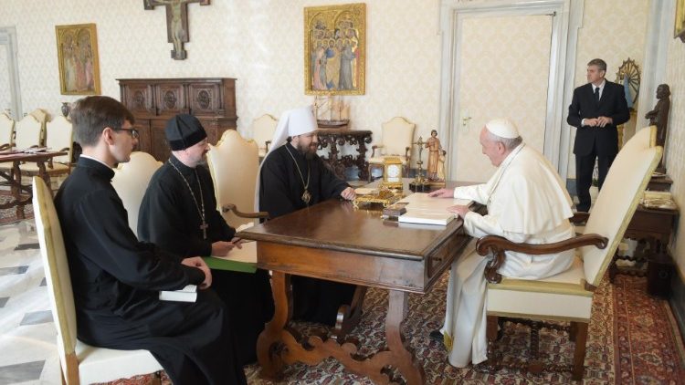 Gespräche im Vatikan zwischen Papst und Metropolit Hilarion