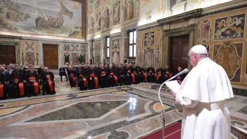 El Papa: urge amplia alianza educativa para superar fragmentaciones