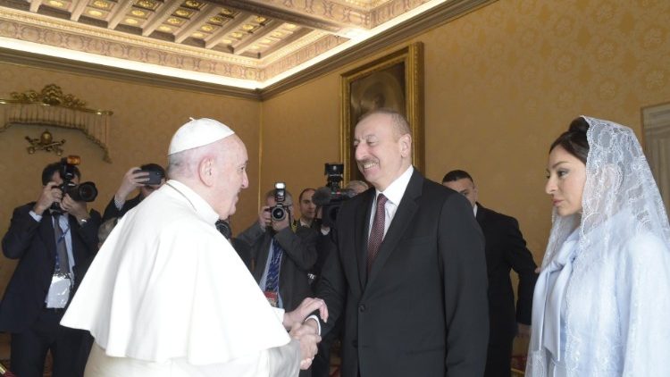 Papa Franjo i azerbajdžanski predsjednik Ilham Aliyev
