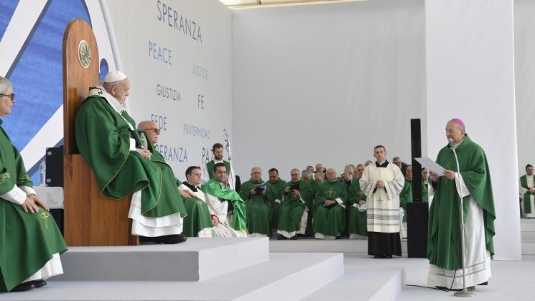 O Papa Francisco durante visita pastoral a Bari, em 2020