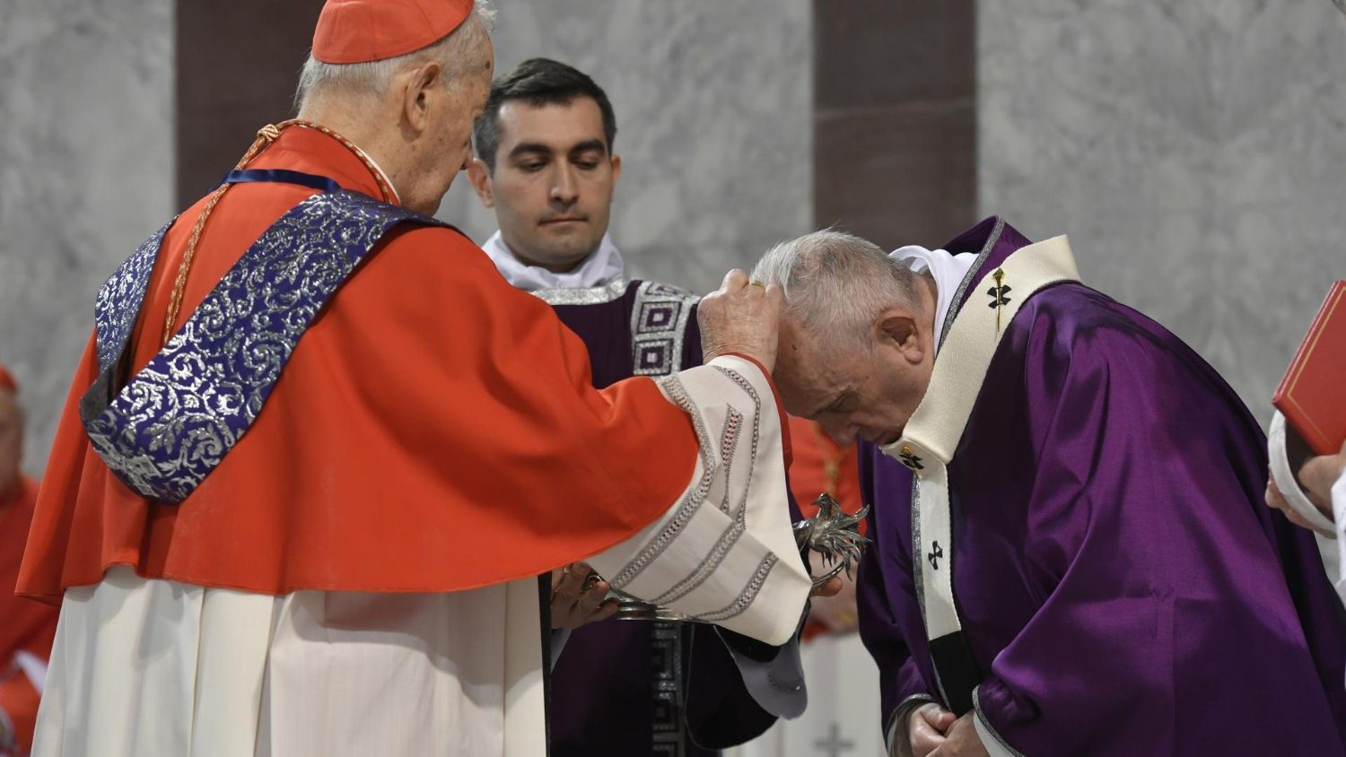 教皇、ローマのアベンティーノで「灰の水曜日」の伝統儀式