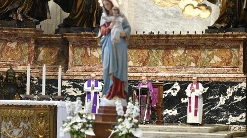 Comastri: le succès de la récitation du chapelet depuis la Basilique Saint-Pierre
