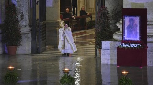 Papa reza pelo fim da pandemia: homilia integral