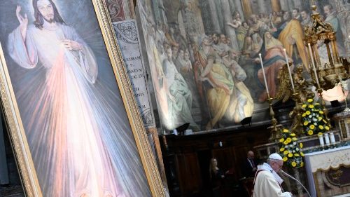 Papa recorda a festa da Divina Misericórdia: pedir a graça do perdão e do amor