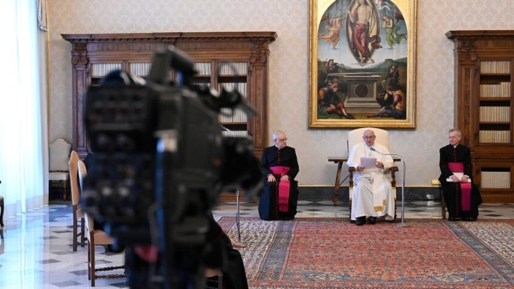 教皇一般謁見 : 11月より、再びバチカン宮殿からビデオ中継で