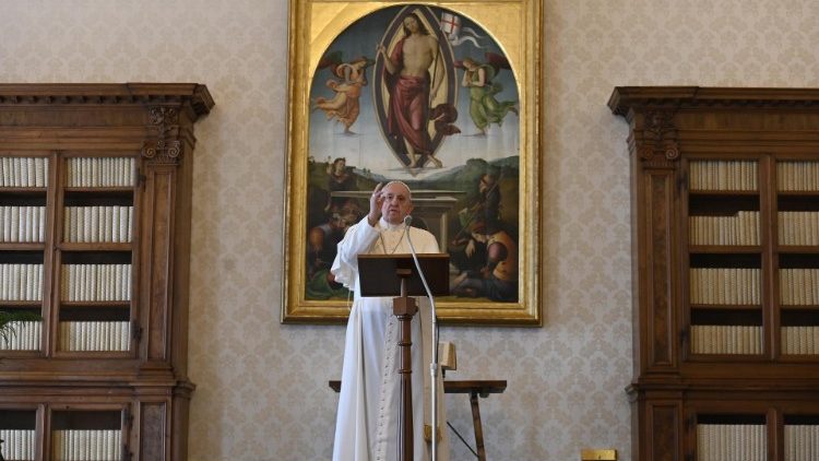 Pápež František  pri modlitbe Regina caeli vo 4. veľkonočnú nedeľu 3. mája 2020