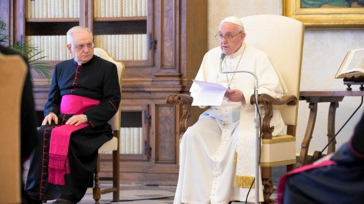 Papa Francesco inizia la nuova catechesi sulla preghiera