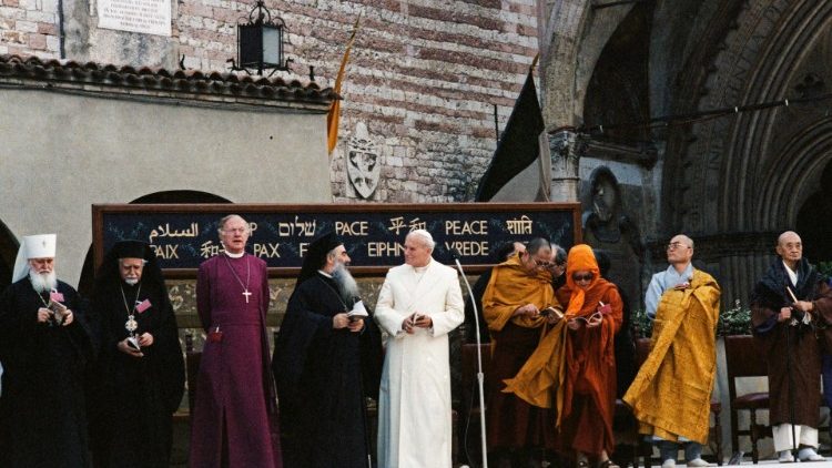 Rencontre interreligieuse d'Assise avec Jean-Paul II, le 27 octobre 1986.