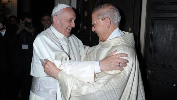 Le Pape François et le père Adolfo Nicolás.