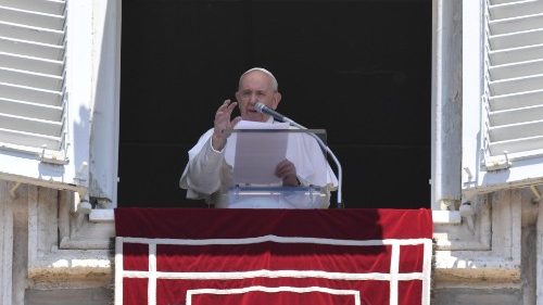Il Papa: arroganza e violenza non spengono la testimonianza dei cristiani