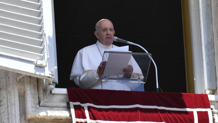 Le Pape François lors de la prière de l'angélus du 29 juin. 