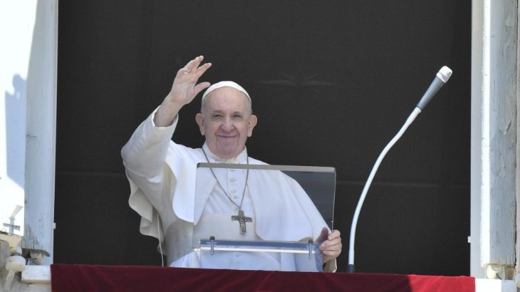 Le Pape François lors de la prière de l'Angélus, dimanche 19 juillet 2020. 